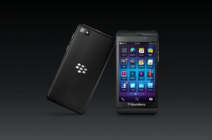 Le devant et le dos du BlackBerry Z10, en noir