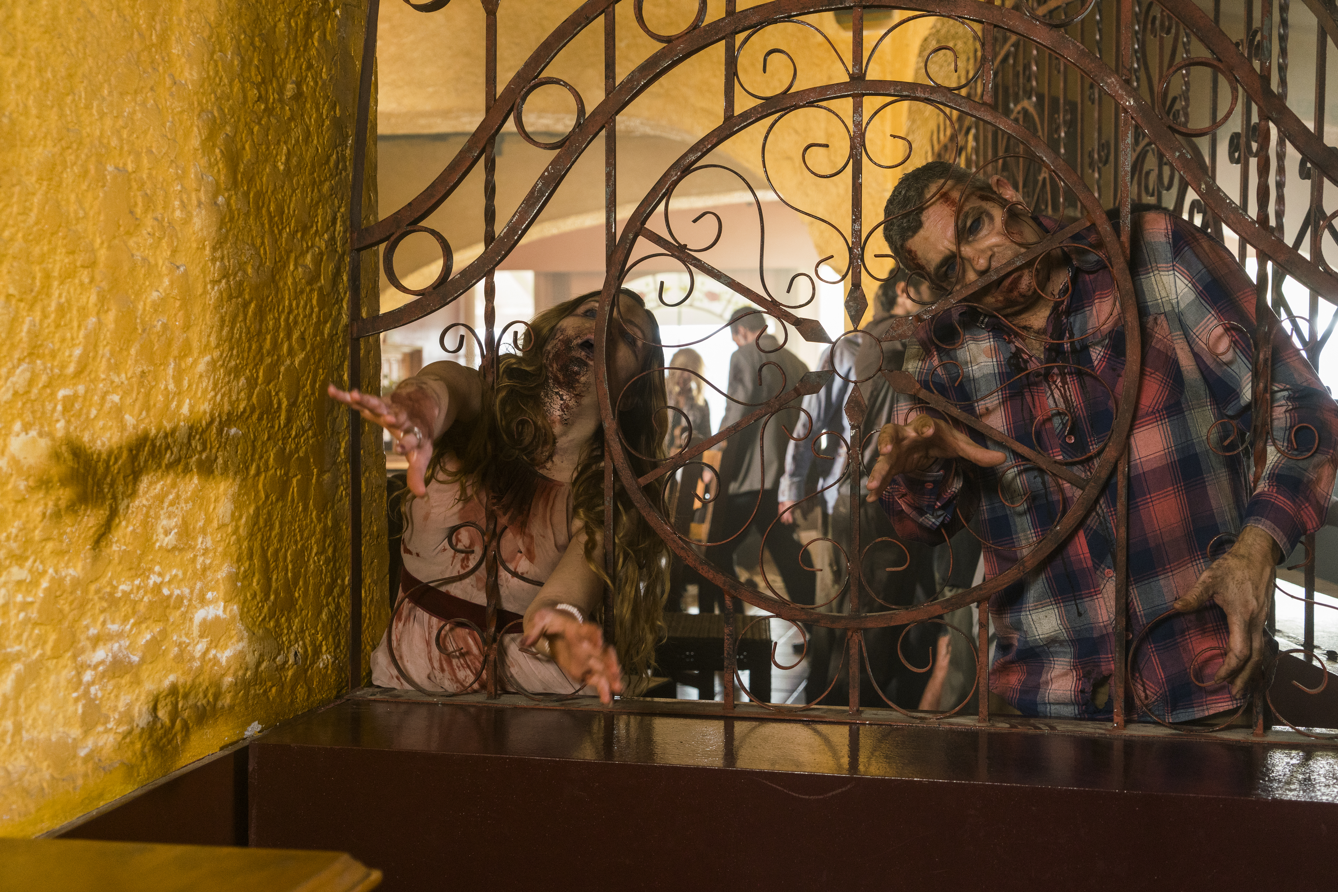 Infected - Fear The Walking Dead _ Season 2, Episode 10 - Photo Credit: Richard Foreman Jr/AMC