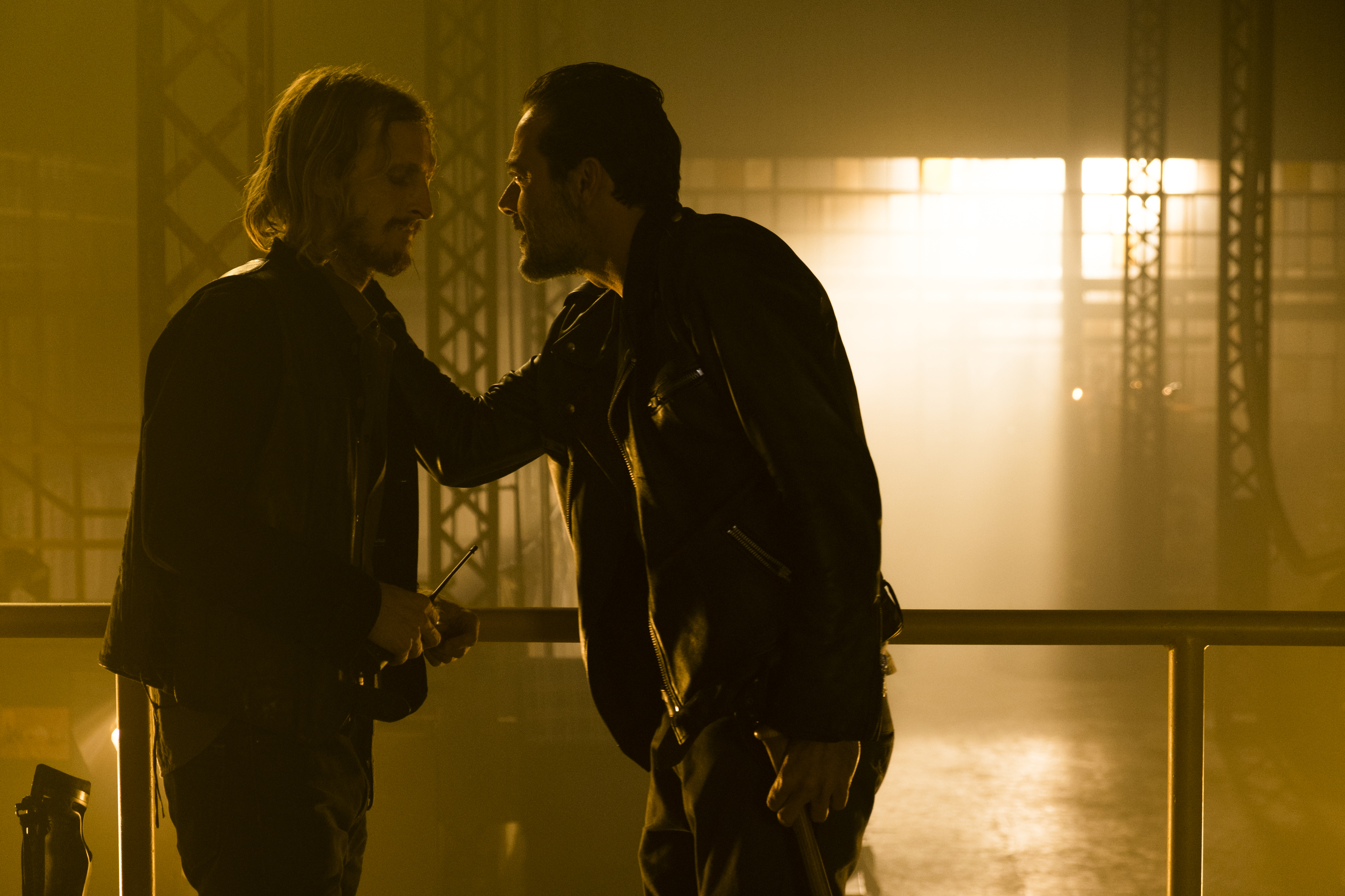 Dwight (Austin Amelio), Negan (Jeffrey Dean Morgan) - The Walking Dead Saison 7 Épisode 3 - Photo: Gene Page/AMC