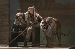 Khary Payton as Ezekiel - The Walking Dead _ Season 7, Episode 2 - Photo Credit: Gene Page/AMC