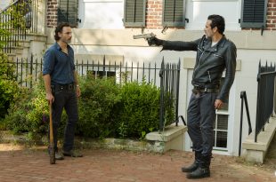 Negan (Jeffrey Dean Morgan), Rick Grimes (Andrew Lincoln) - The Walking Dead Saison 7 Épisode 4 - Photo: Gene Page/AMC