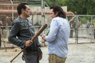 Negan (Jeffrey Dean Morgan), Dr. Eugene Porter (Josh McDermitt) - The Walking Dead Saison 7 Épisode 11 - Photo : Gene Page/AMC