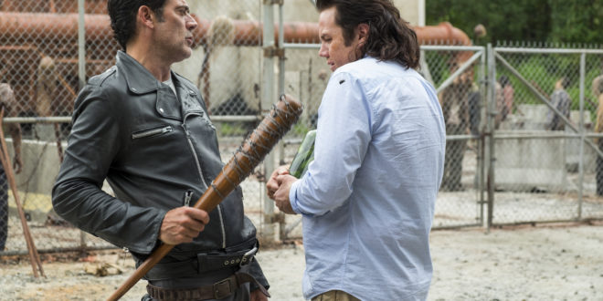 Negan (Jeffrey Dean Morgan), Dr. Eugene Porter (Josh McDermitt) - The Walking Dead Saison 7 Épisode 11 - Photo : Gene Page/AMC
