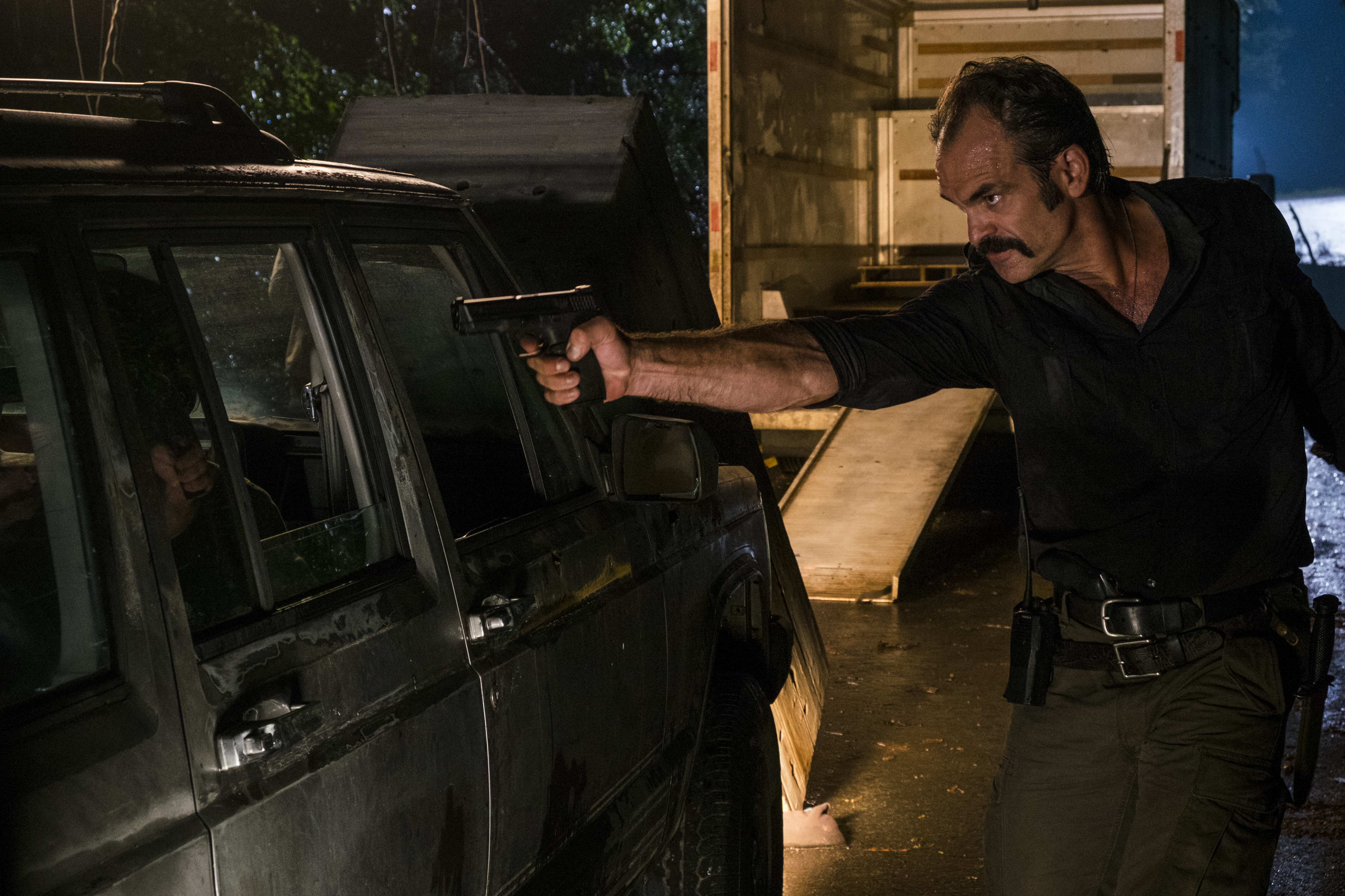 Simon (Steven Ogg) cherche à exterminer les colonies - The Walking Dead Saison 8 Épisode 8 - Crédit photo: Gene Page/AMC