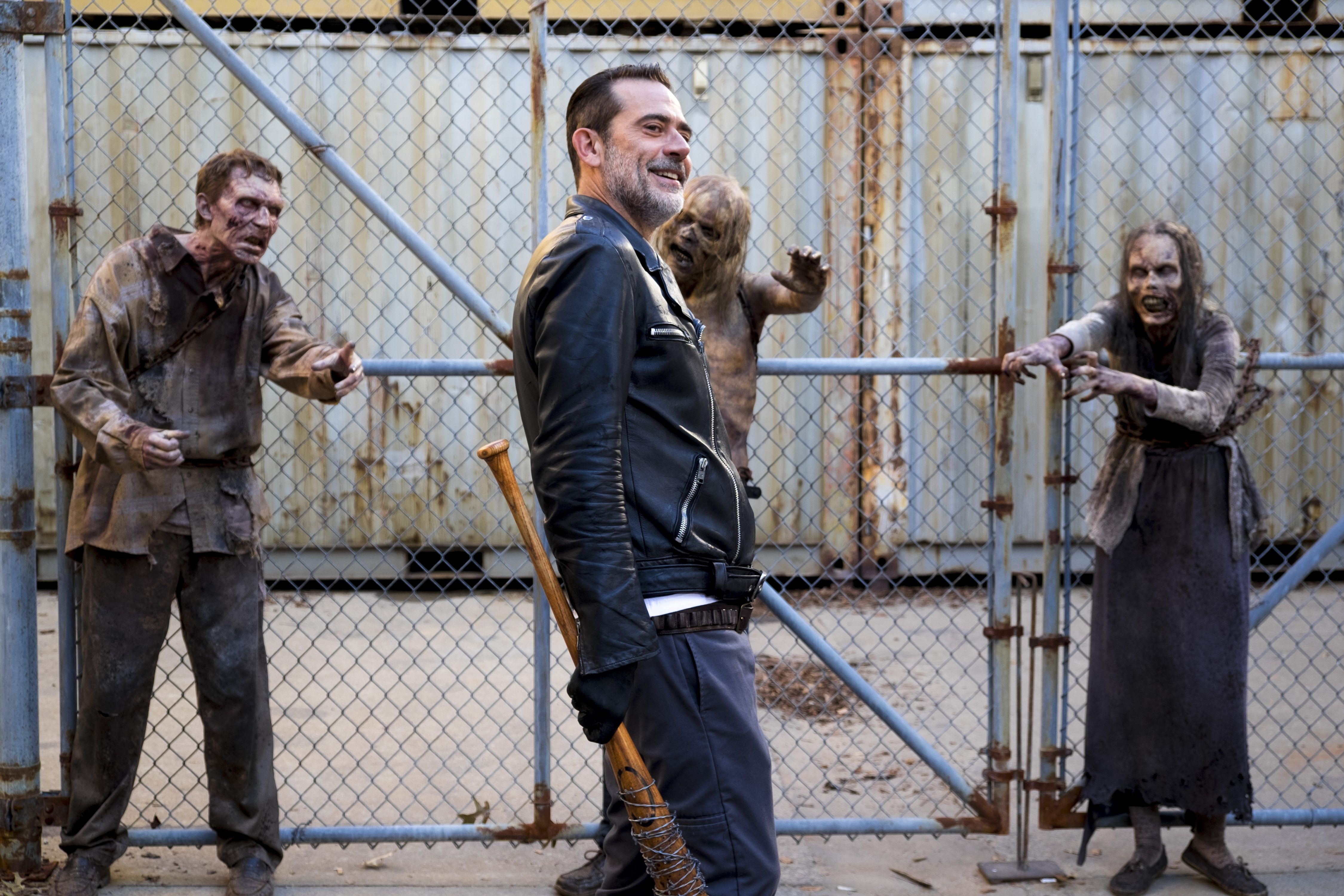 Negan (Jeffrey Dean Morgan) est prêt à toutes les bassesses dans sa guerre contre Rick - The Walking Dead - Saison 8, Épisode 11 - Crédit Photo: Gene Page/AMC