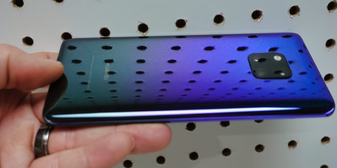 Dos coloré du Huawei Mate 20 Pro