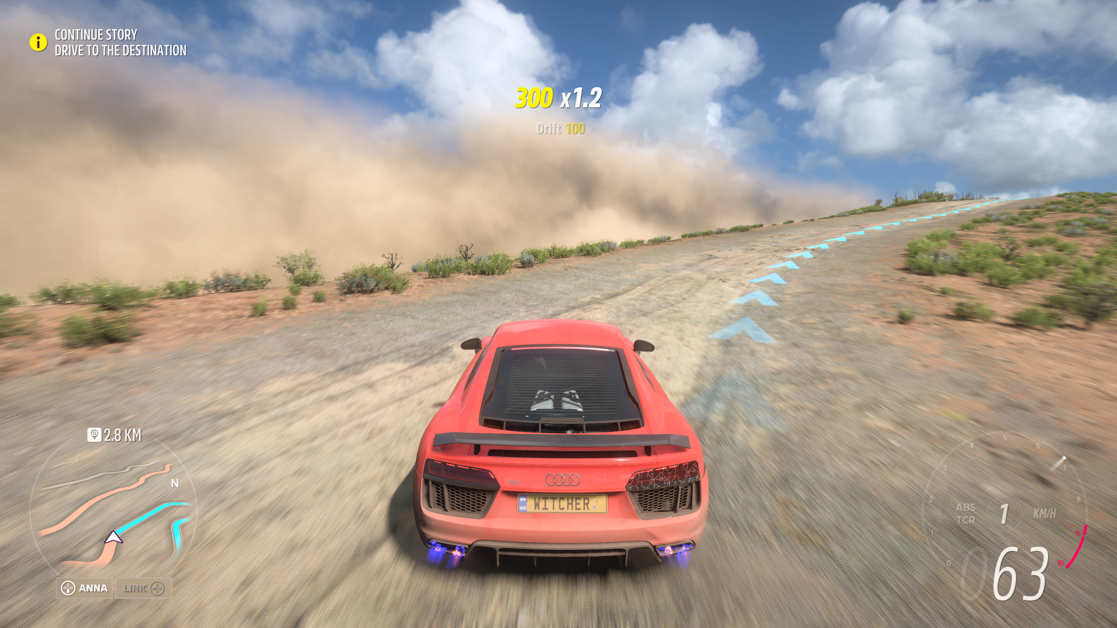 Conduire au milieu d'une tempête de sable est ardu, mais très excitant!
