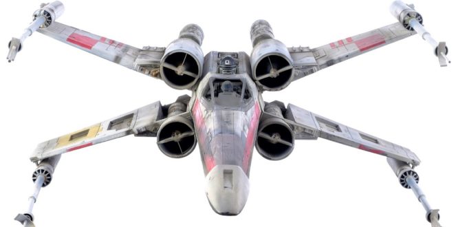 Un modèle original du X-wing de Star Wars se vend 2,3 M$ USD aux enchères